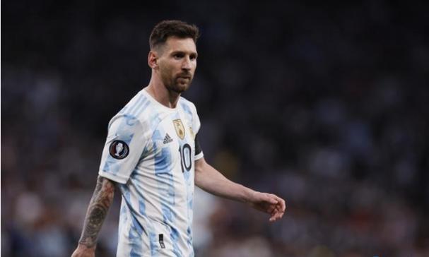 老将韦永丽百米摘银激动落泪：奖牌里有梁小静、葛曼棋的一份